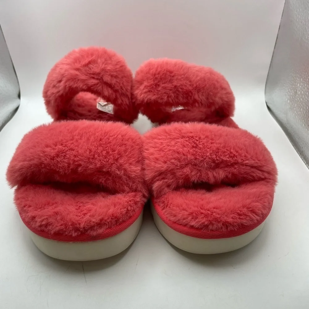 Koolaburra by UGG faux fur double strap sandals size 9